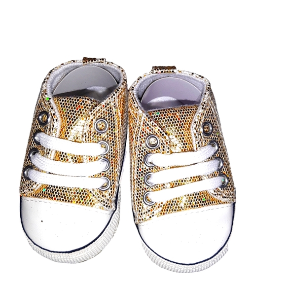 Baby sneakers gold 0-3 months old - Picture 4 of 4